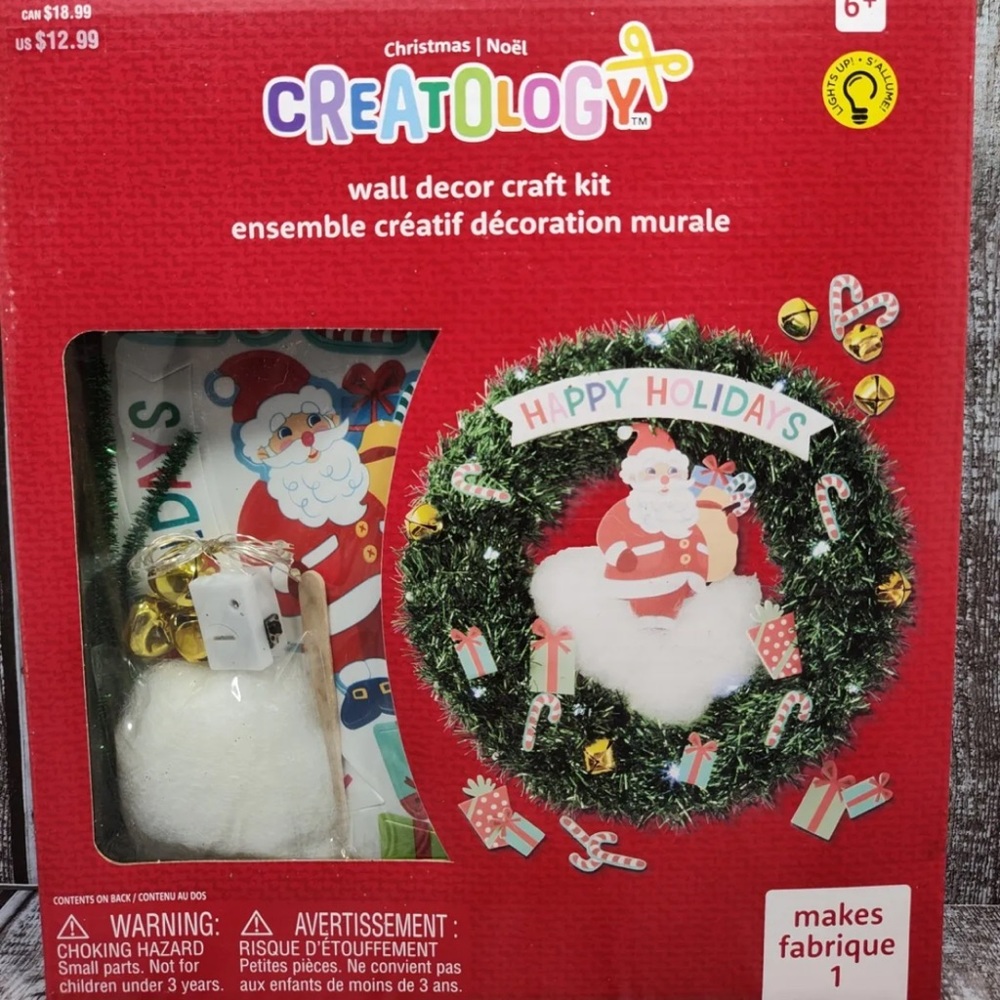 Creatology Christmas Wall Decor Craft Kit Santa Wreath Lights Up NEW